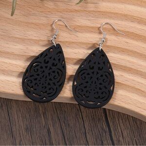 Laser cutout Lacey look drop earrings